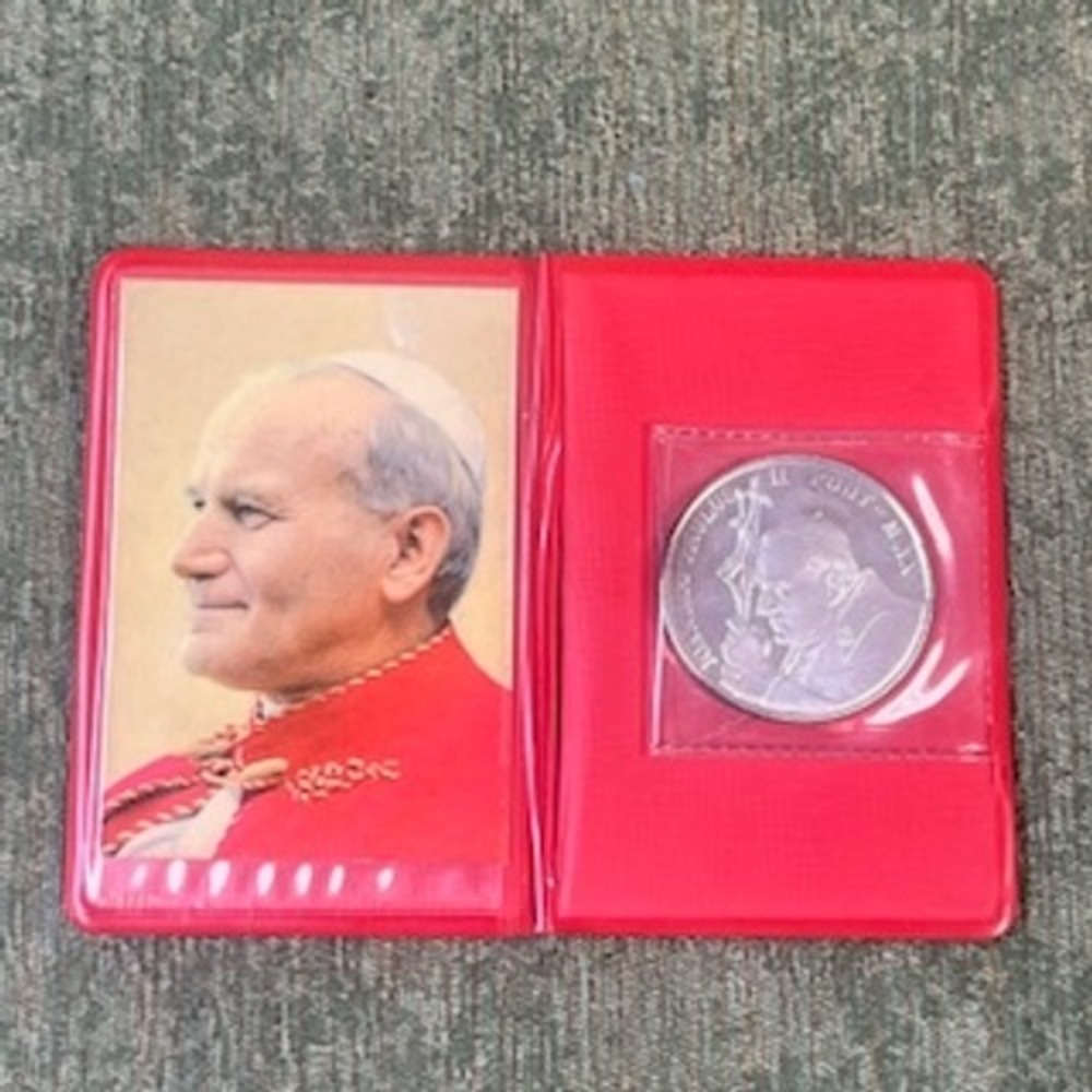 Pope John Paul II 1983 Holy Year Medal Our Lady of Czestochowa Red Wallet Set